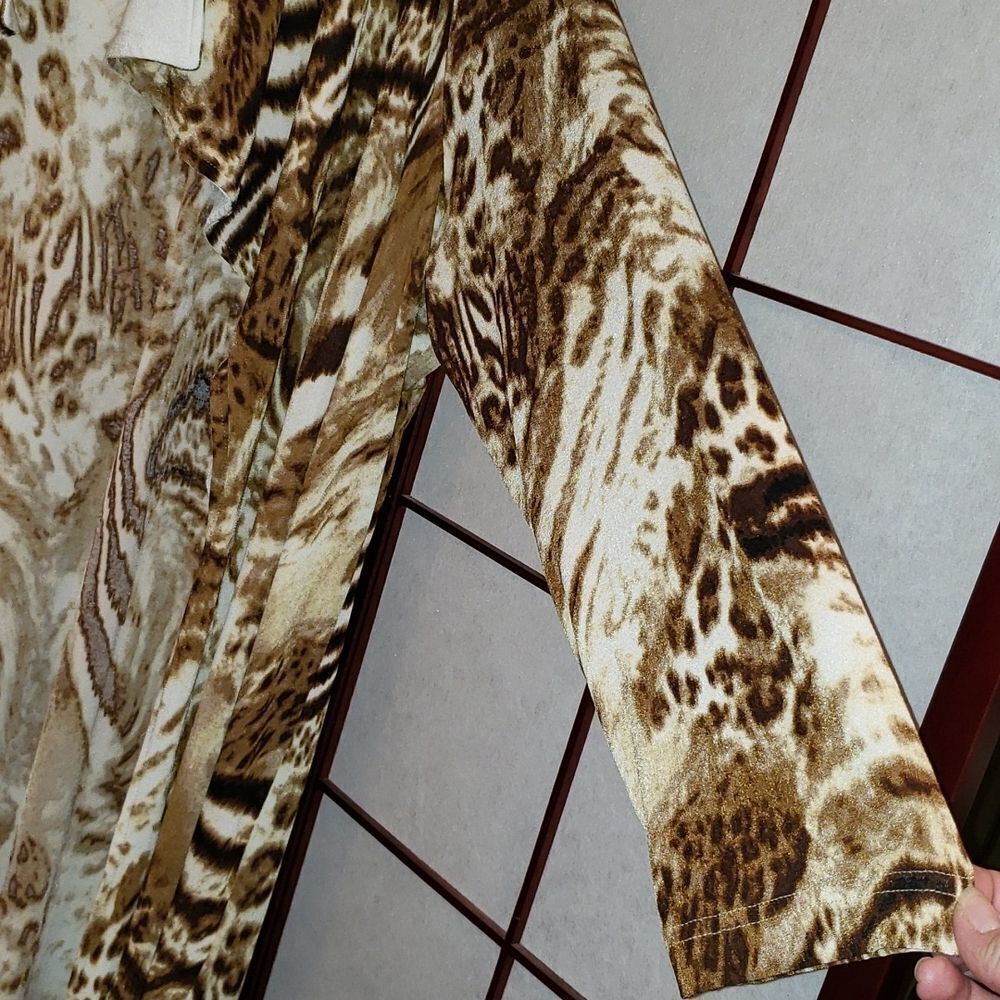 Soft Focus Open-Faced Leopard Print Cardigan - image 4